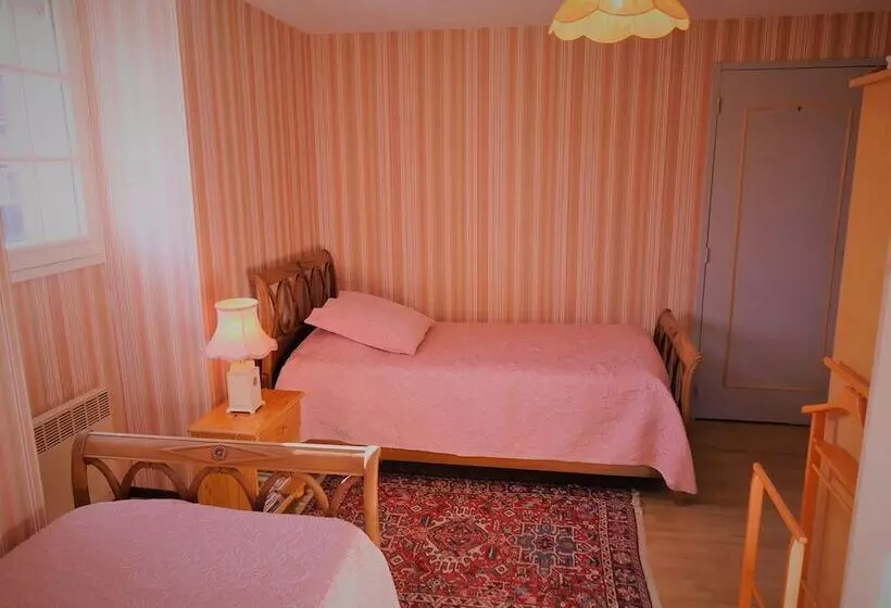 Aamiaismajoitus (B&B) Chambre D Hôtes La Roncellière