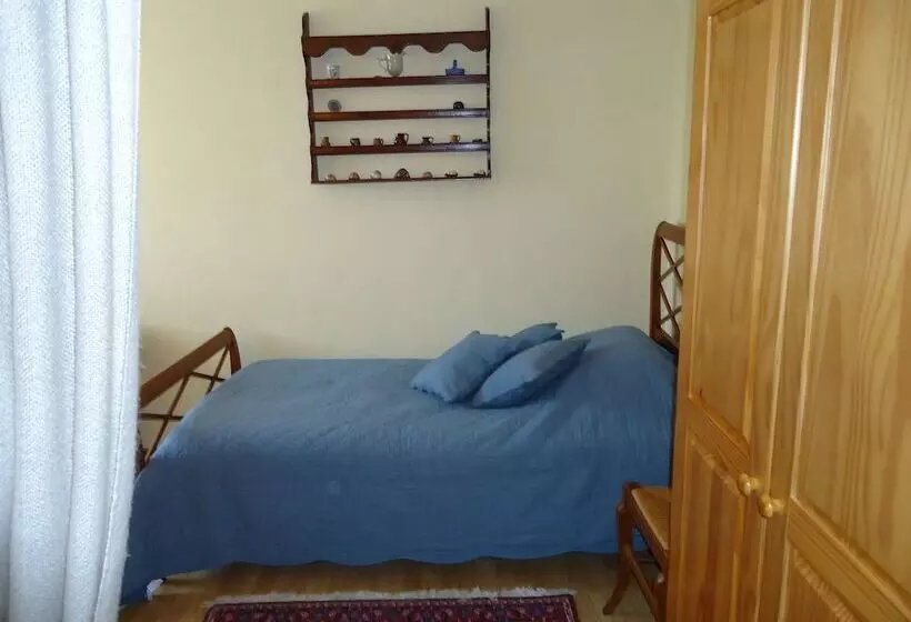 Aamiaismajoitus (B&B) Chambre D Hôtes La Roncellière