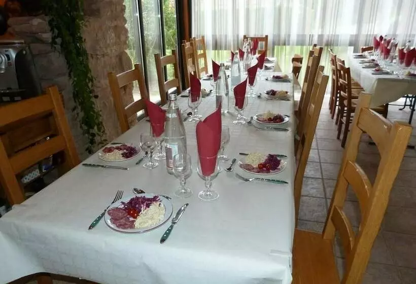 Aamiaismajoitus (B&B) Chambres D Hôtes Equinoxe