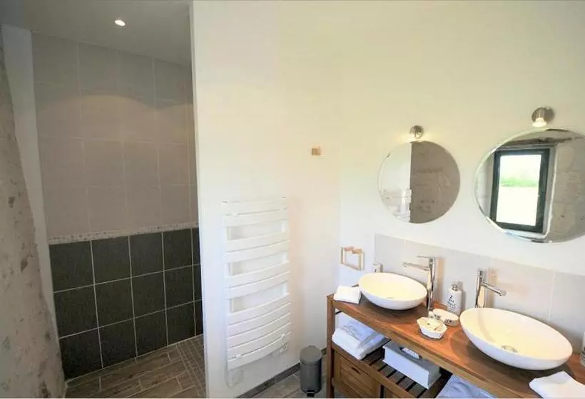 Aamiaismajoitus (B&B) Ferme De L Ereau