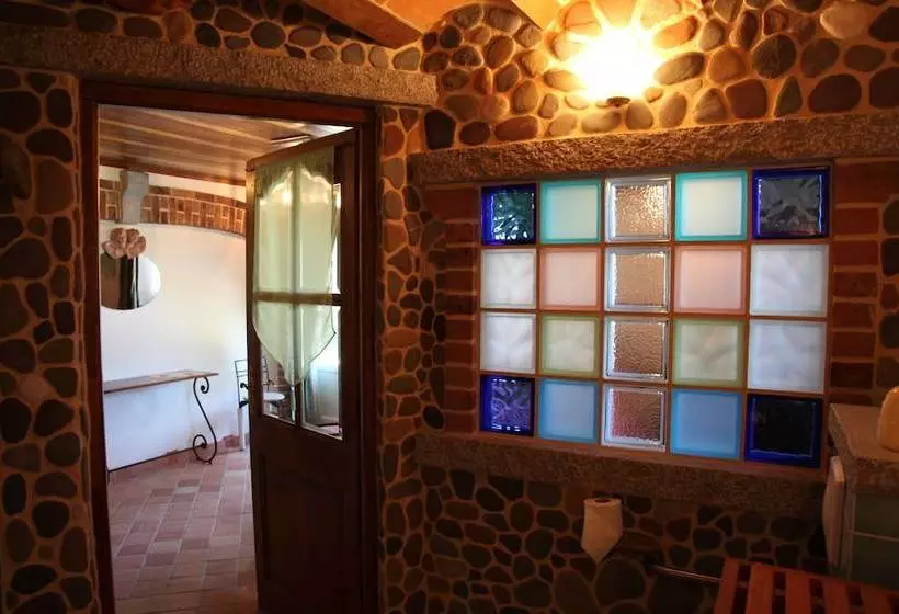 Aamiaismajoitus (B&B) La Citadelle D Hututu