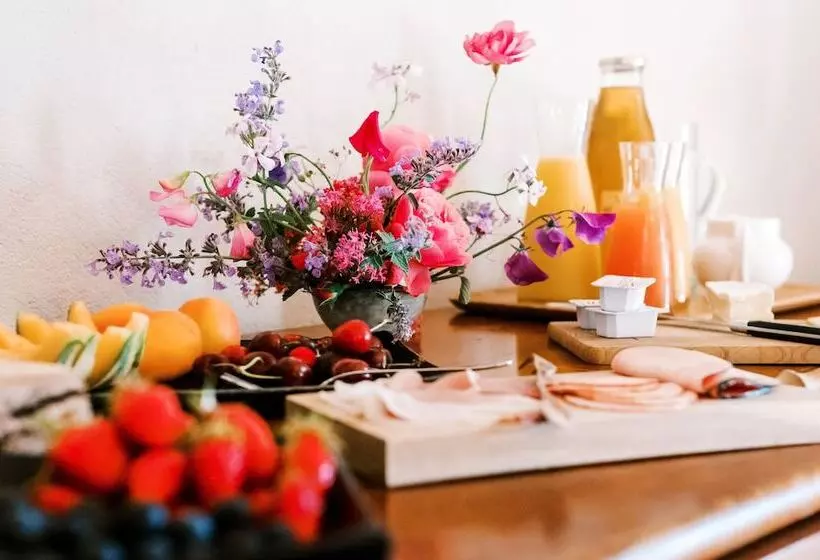 Aamiaismajoitus (B&B) Manoir De Jouralem