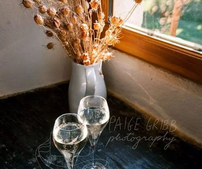 Aamiaismajoitus (B&B) Manoir De Jouralem