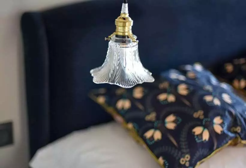 Aamiaismajoitus (B&B) Manoir De Jouralem