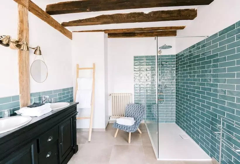 Aamiaismajoitus (B&B) Manoir De Jouralem