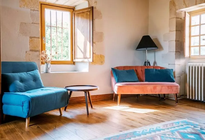 Aamiaismajoitus (B&B) Manoir De Jouralem