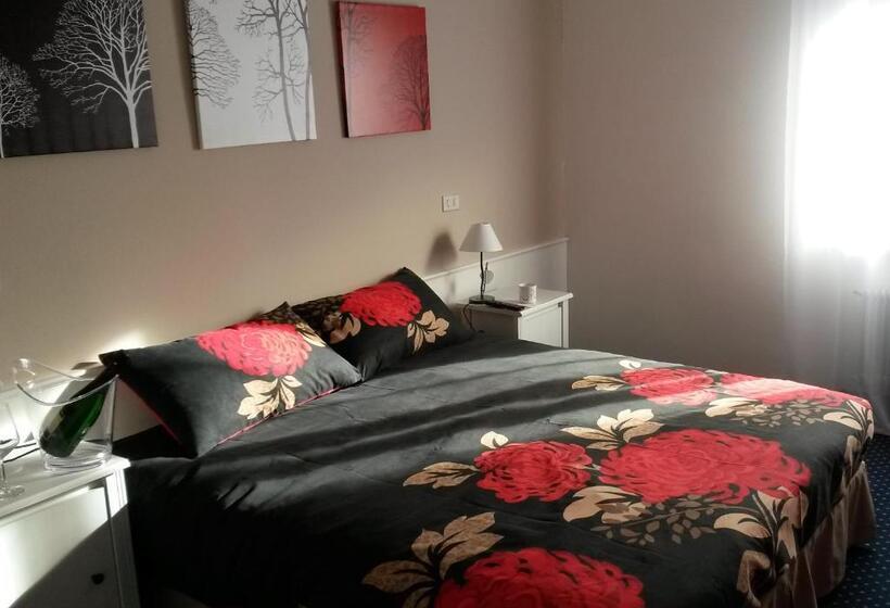 هتل Albergo Al Sole