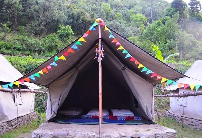 هتل Escape Tribal Camps