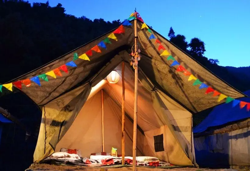 هتل Escape Tribal Camps