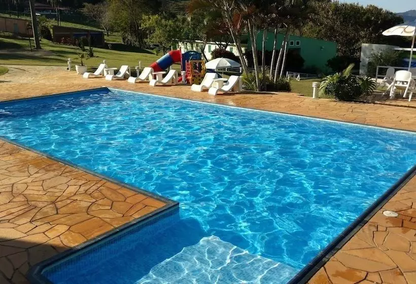 Hotelli Pousada Das Flores