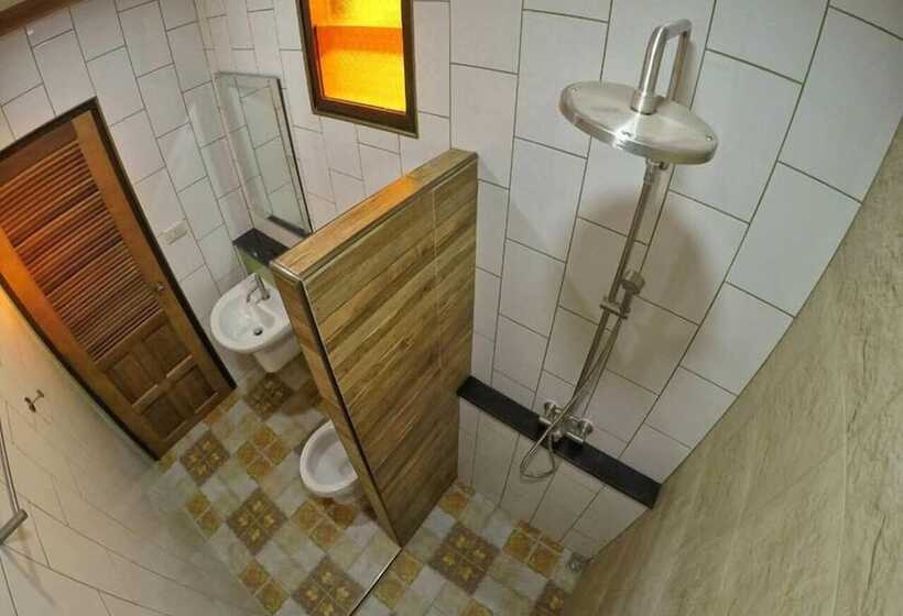 Отель Reuan Napasorn