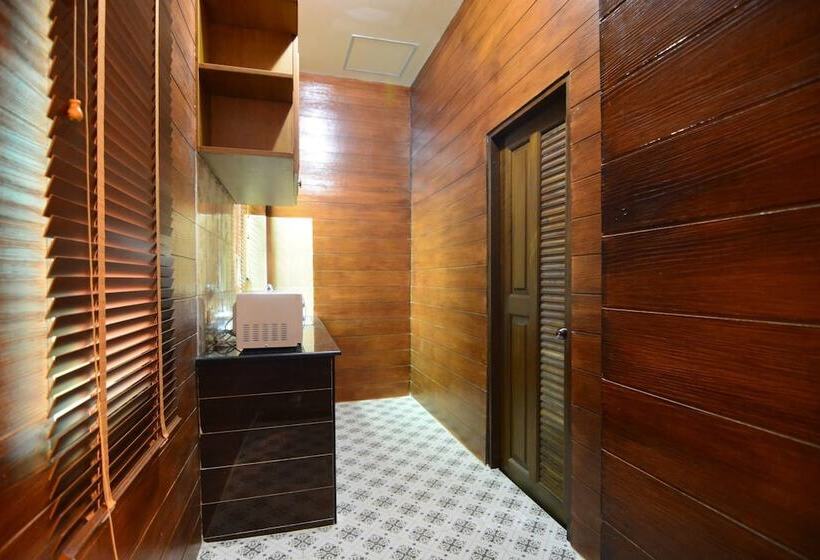 Отель Reuan Napasorn