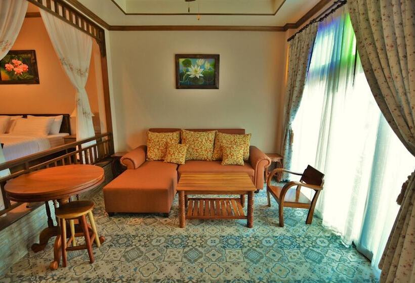 Отель Reuan Napasorn