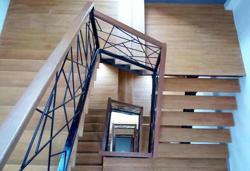 בית מלון כפרי Riski Residence Bangbuathong