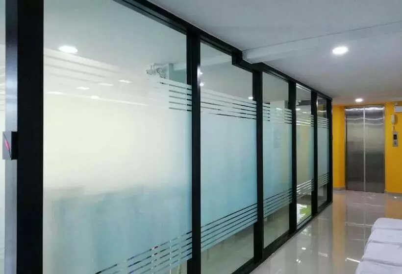 Hotelli Riski Residence Bangbuathong