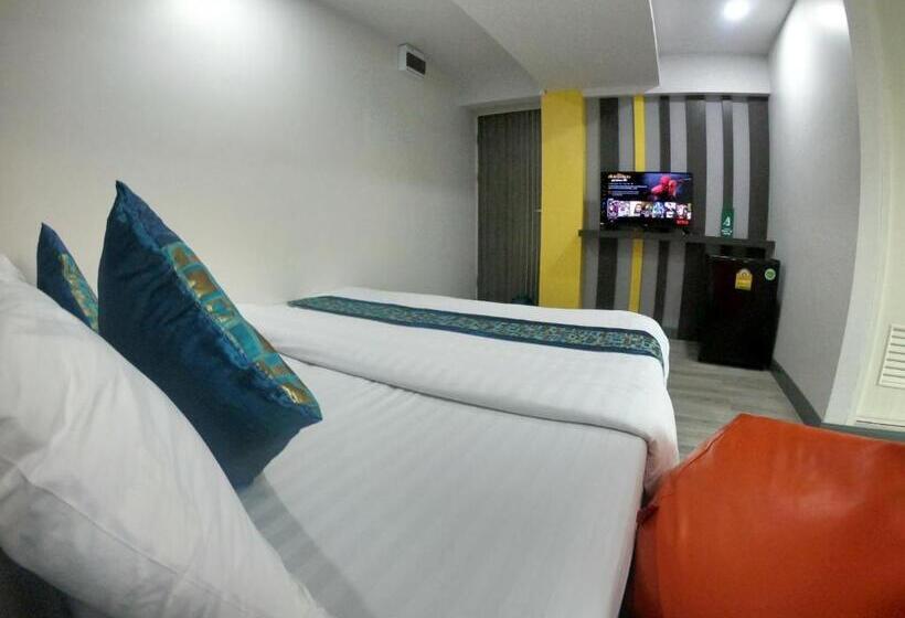 בית מלון כפרי Riski Residence Bangbuathong