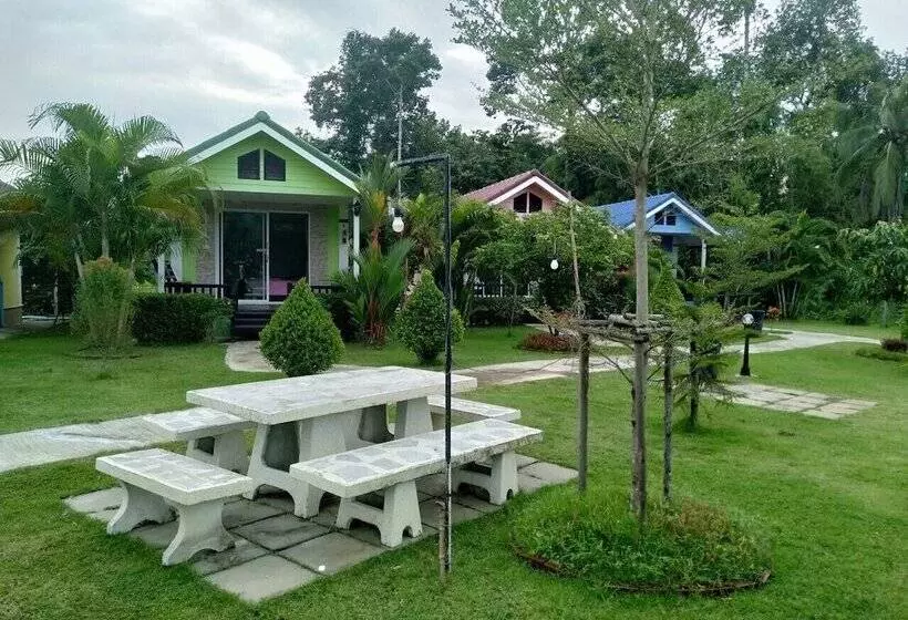 ホテル Sangvimarn Resort