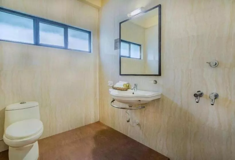 ホテル Sunderban Tiger Camp