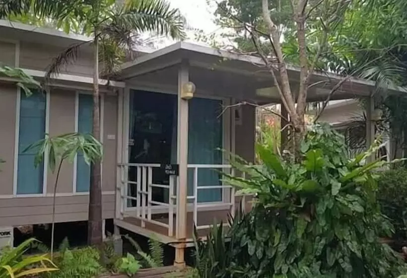 Hotelli Villa Rayonghouse