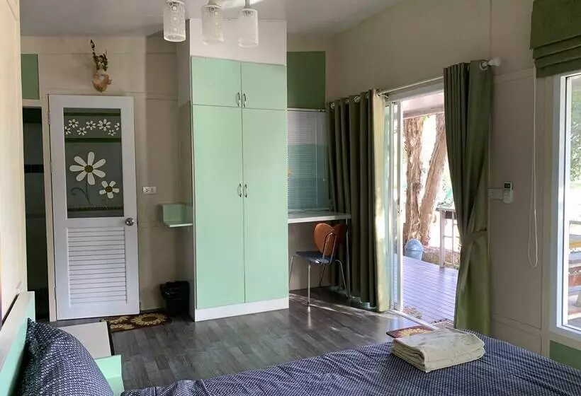 Hotelli Villa Rayonghouse