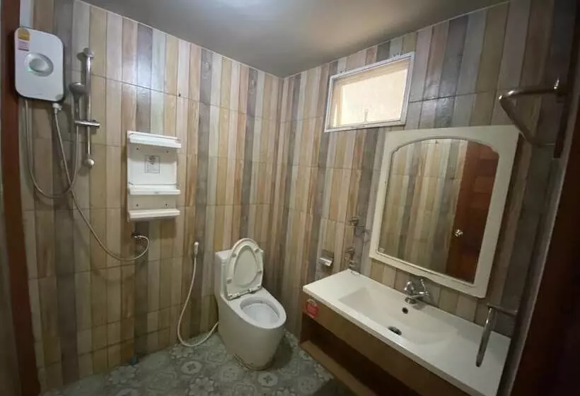 Hotelli Villa Rayonghouse