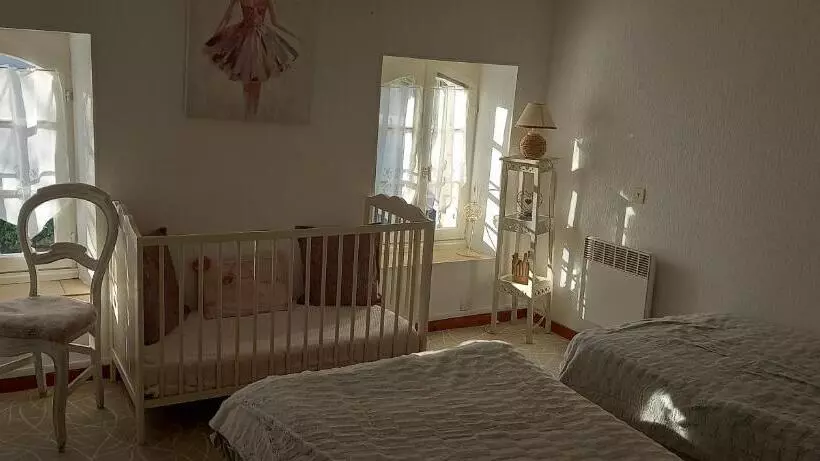 Les Demeures De La Laigne