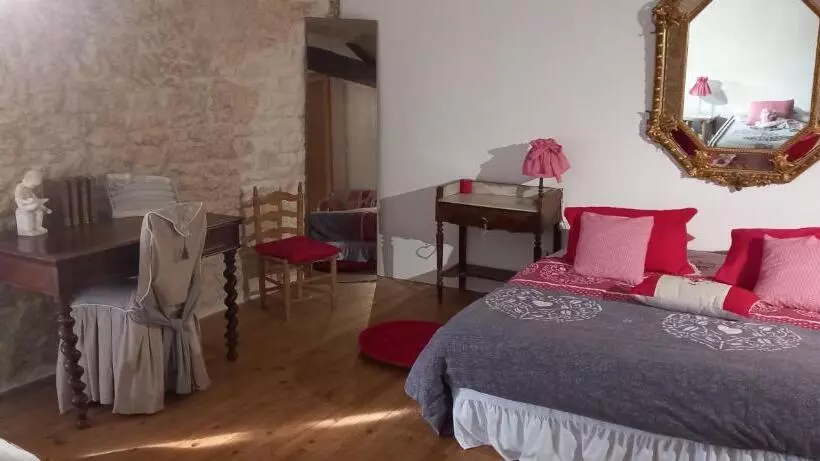 Les Demeures De La Laigne