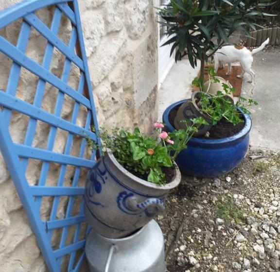 Les Demeures De La Laigne