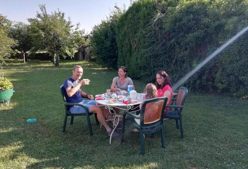 펜션 Au Verger De Marcilly