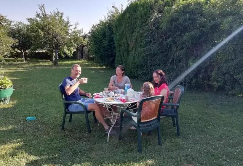 Majatalo Au Verger De Marcilly