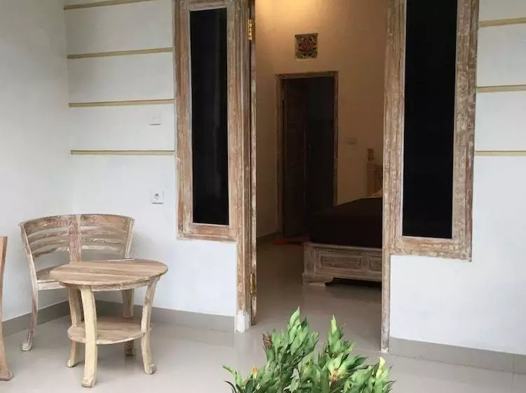 Majatalo D'reborn Guest House