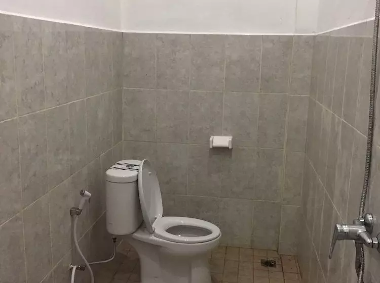 Majatalo D'reborn Guest House