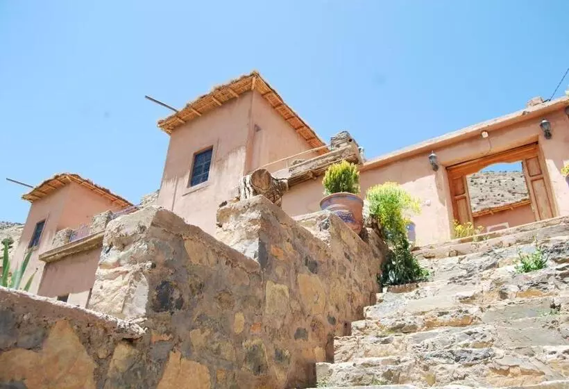 Majatalo Kasbah Ait Bouguemez