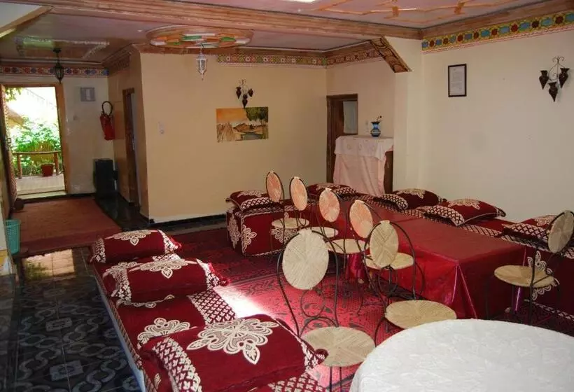 Majatalo Kasbah Ait Bouguemez