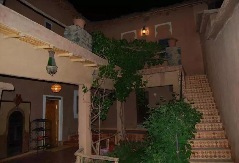 Majatalo Kasbah Ait Bouguemez
