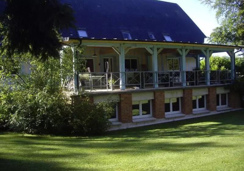 Majatalo La Grange Des Marettes