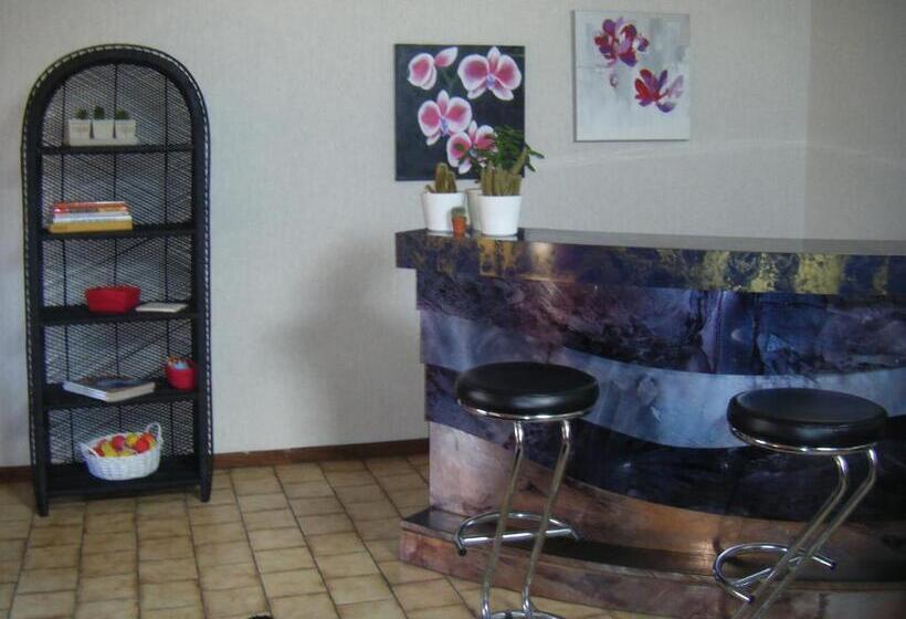 ペンション Les Lutins