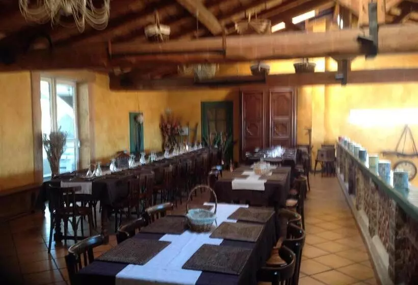 Aamiaismajoitus (B&B) Domaine Du Mont Monnet   Chambre D Hôtes & Gîte