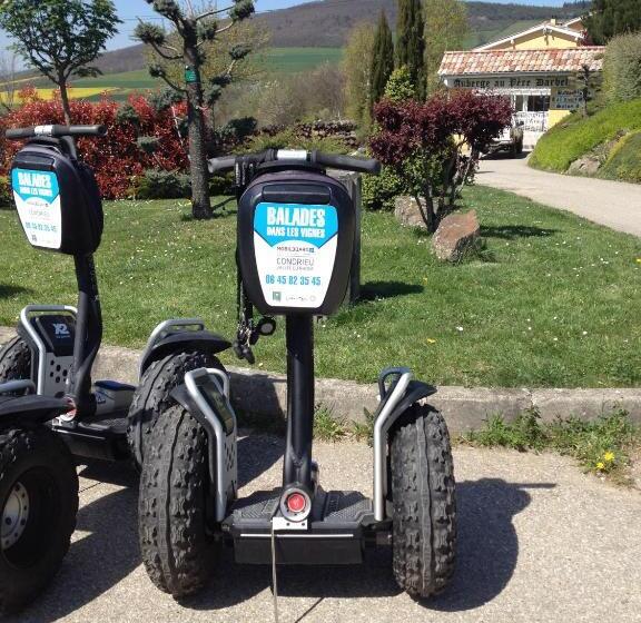 مبيت وإفطار Domaine Du Mont Monnet Chambre D Hôtes & Gîte