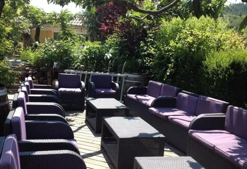 Aamiaismajoitus (B&B) Domaine Du Mont Monnet   Chambre D Hôtes & Gîte