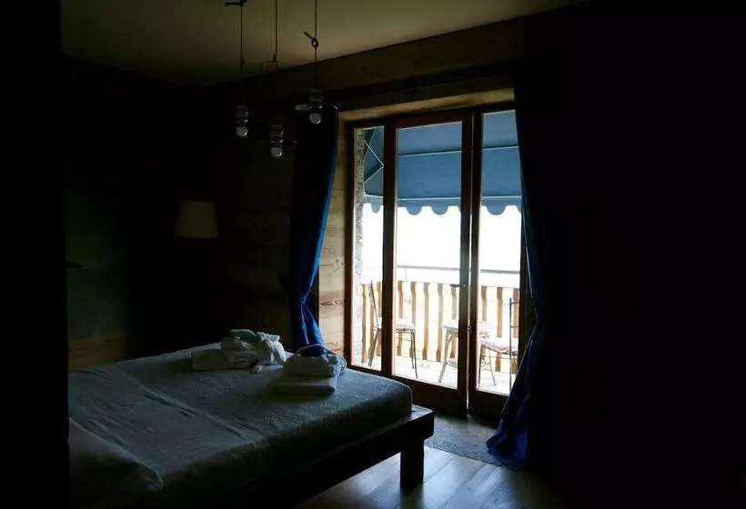 Aamiaismajoitus (B&B) Villa Très Jolie