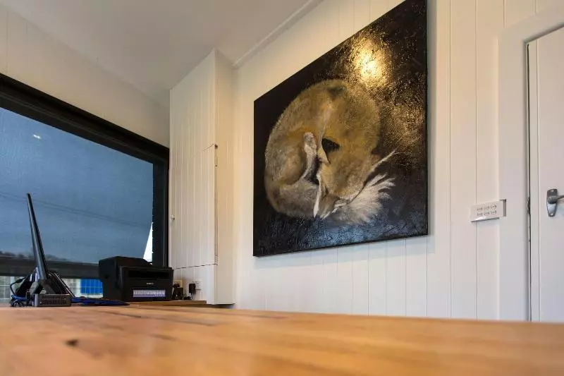 Fox On The Run  Motel Kilmore