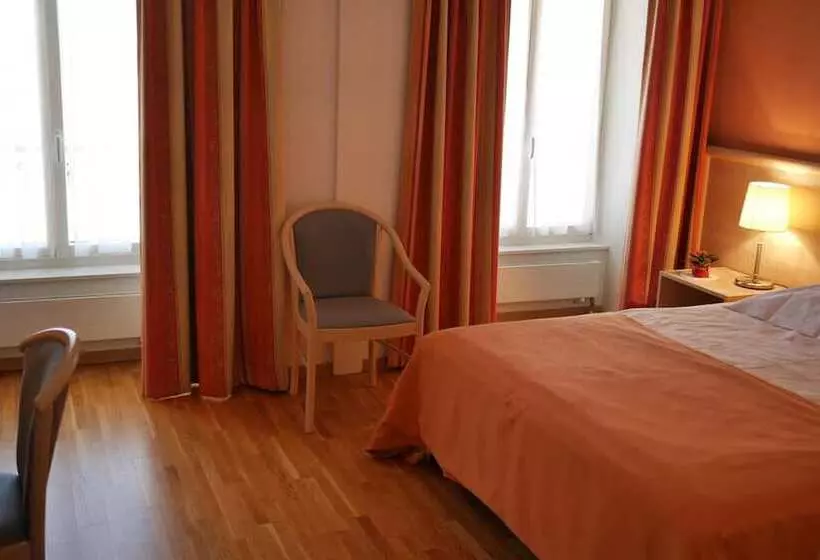 ホテル Auberge Aux Deux Sapins