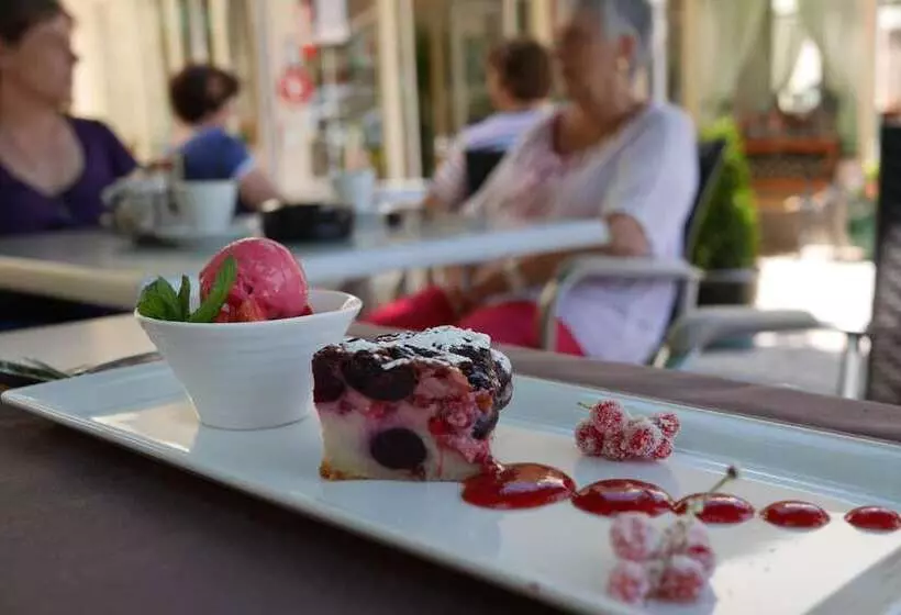 ホテル Auberge Aux Deux Sapins