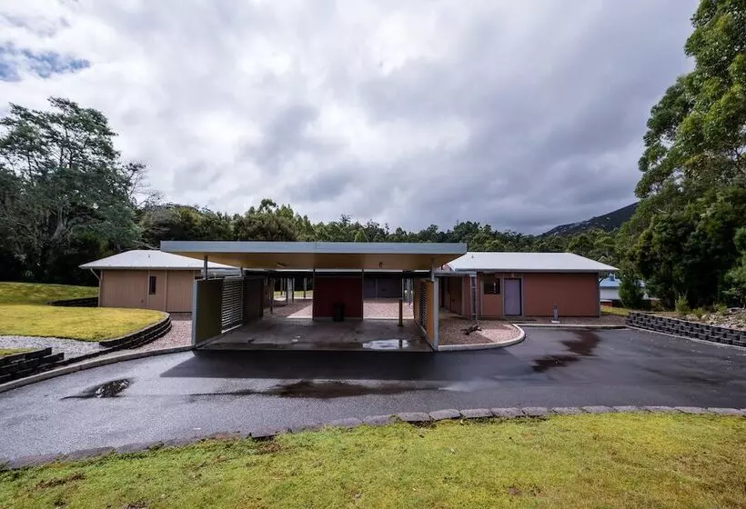 ホテル Pedder Wilderness Lodge