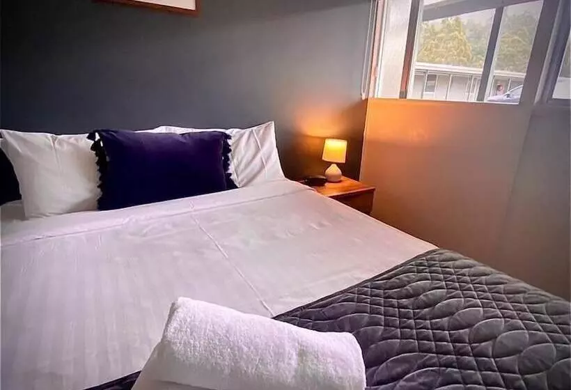 ホテル Pedder Wilderness Lodge