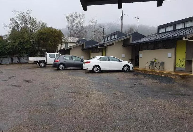 モーテル The Apple Inn