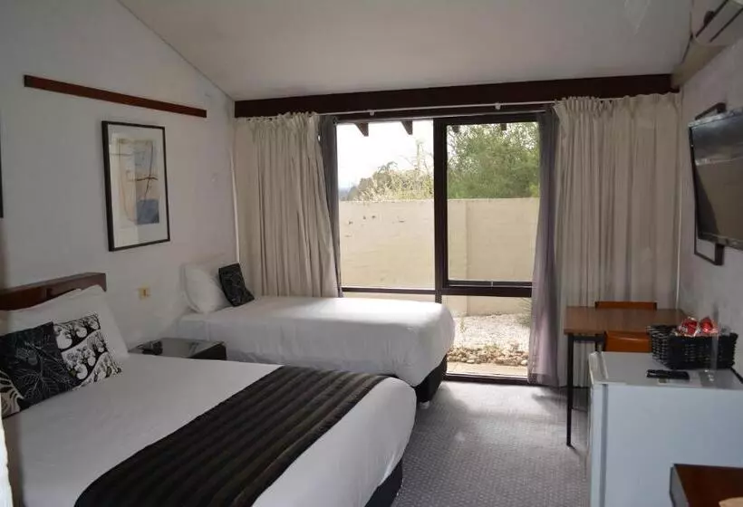 モーテル The Apple Inn