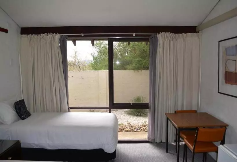 モーテル The Apple Inn