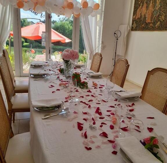 ペンション Domaine De Lardoisière